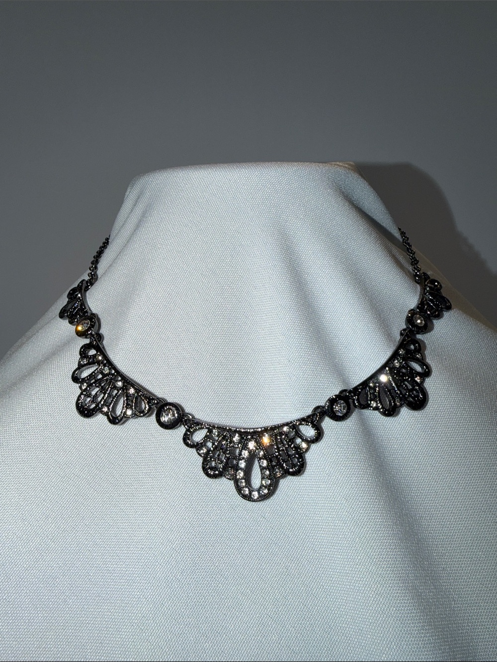Black Vintage-Inspired Crystal Filigree Necklace